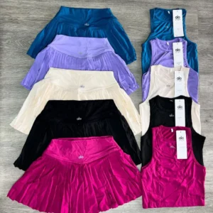 alo-yoga-clothing-pallets