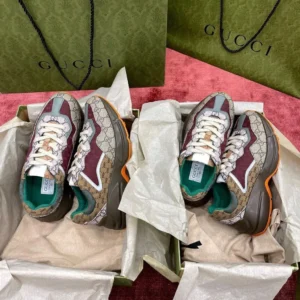 buy-gucci-liquidation-pallets-60-pairs-of-shoes-in-one-lot-550